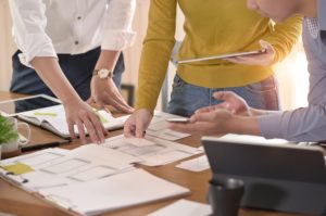 会社に伝える？伝えない？不妊治療と仕事の両立