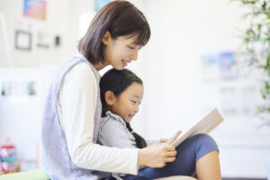 保育士が提案！みんなが笑顔になれる読み聞かせの楽しみ方