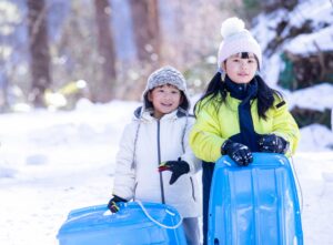 冬を楽しむために、見落とされがちな危険と命を守る知識₋ 家族と自分を守るための冬のレジャー安全ガイド －