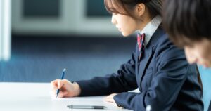 【インタビュー】受験期の「生理の不安」を乗り越える！ユニ・チャームが始めた新しい応援の形